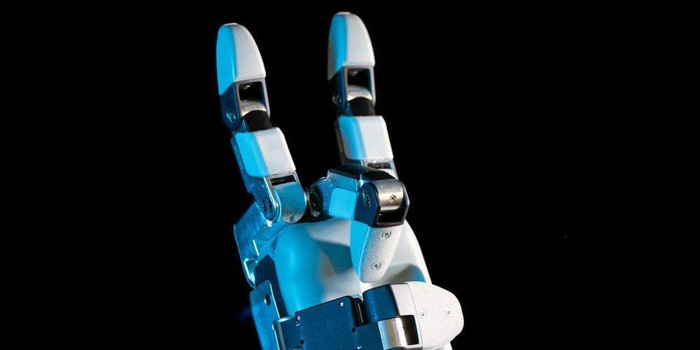 Boston Dynamics 为 Atlas 人形机器人推出新款灵巧手，或超越类人设计